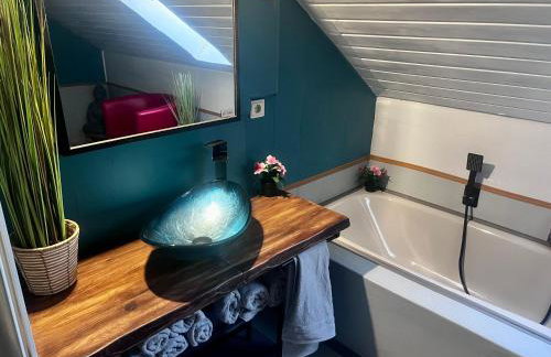 Modern attic apartment with pool view AC and gym - Foto 75