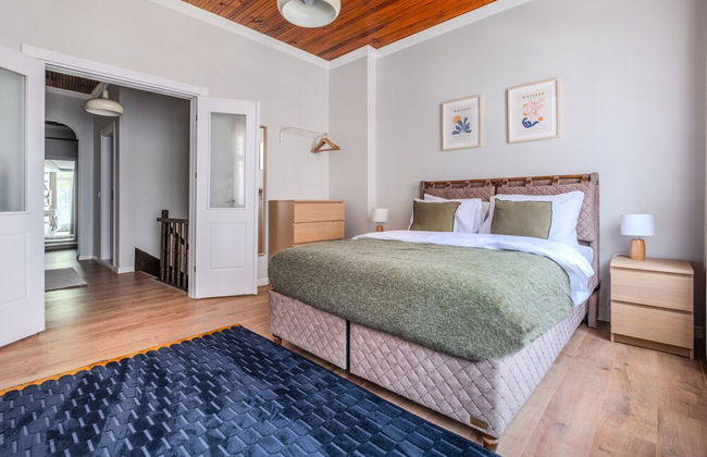 House w Garden 10 min to City s in Beyoglu - Photo 16