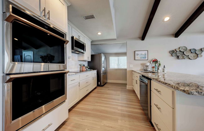 Waterfront Lake House With Hot Tub & Firepit - Foto 8