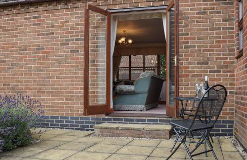 Glossoms Lodge - Photo 18