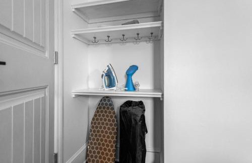 3BD plus 1BD Tiny Home - Outdoor Movie & Yard Fun - Foto 67