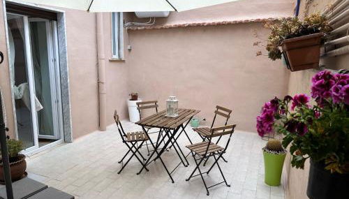 Mama House - Photo 1