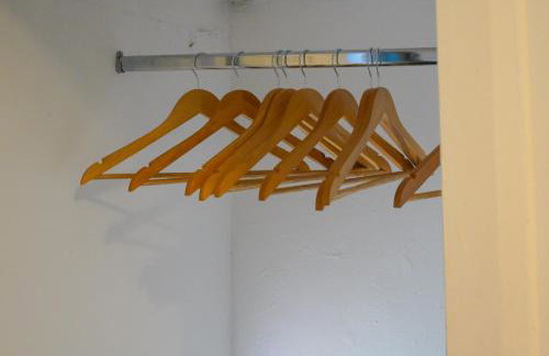 Modern 2-Bed House Free Parking Contractors & Families Friendly Rotherham - Foto 19