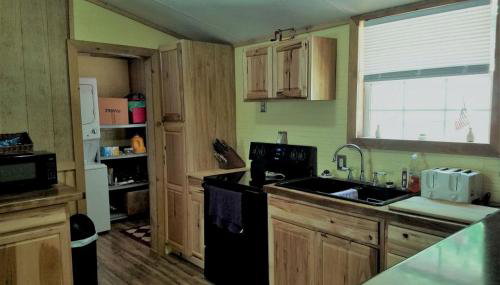 Gorgeous Family-Friendly Cabin with Fire Pit near Huntington, West Virginia - Foto 2