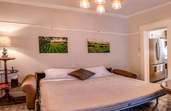 Redtail Suites ~ Entire Home ~ Sleeps 12 ~ Tesla Station - Foto 15