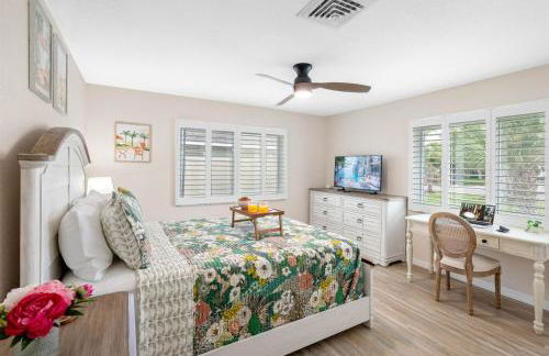 Brand New Saltwater Pool! - Waterfront Canal - Luxury Home - Foto 4