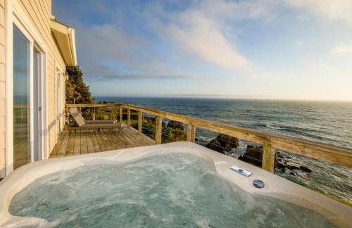Exquisite Oceanview! by OceanviewHotTubs Oceanfront! Shelter Cove, CA Tesla EV station - Foto 44