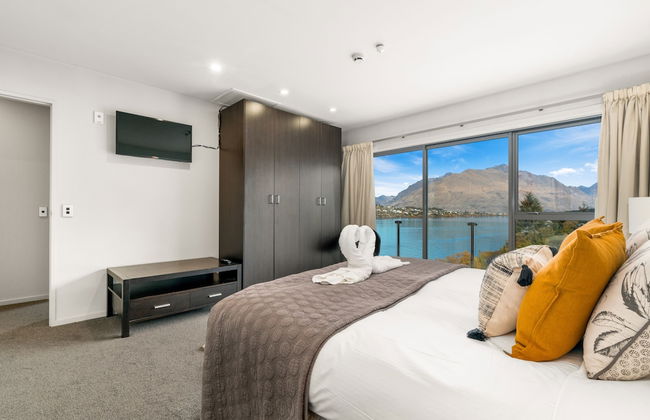 LAKEFRONT PENTHOUSE APARTMENT WITH 270-DEGREE VIEW - Foto 5