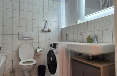 Monkey Magic Mansion 2 BR, next to tram and lake - Foto 6