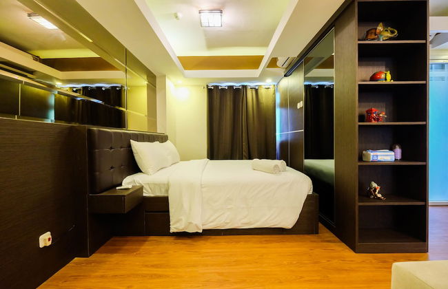Spacious Studio Room at Green Pramuka Apartment - Foto 6