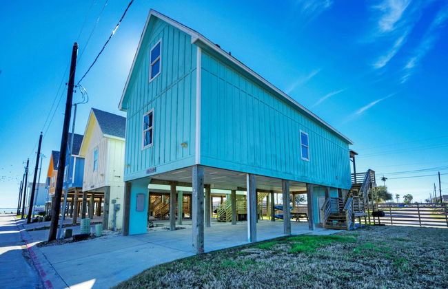 Shared Pool w/ Bay Views, Boat Dock Fishing Big Slough by Avantstay - Foto 31
