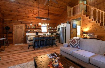 Charming Blue Ridge Cabin Private Pond and Waterfall Deer Haven by AvantStay - Foto 6