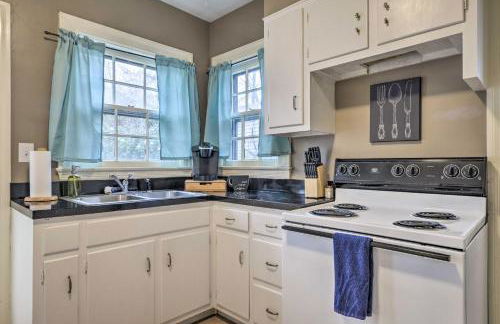 Chic and Cozy Greensboro Home, 2 Mi to Dtwn! - Foto 10