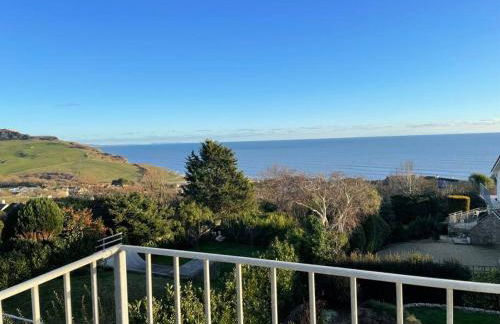 Stunning Charmouth Property with Bay views! - Photo 60