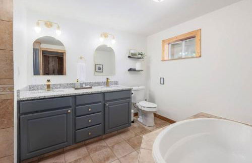 Fitzhugh Lodge - Pool, Poker, Pickleball, Sleeps 16 - Foto 38