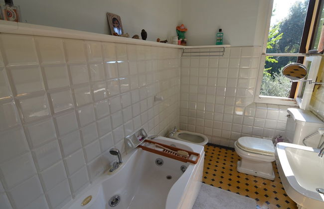 Elegant Holiday Home in Faenza With Garden and Pool - Photo 63