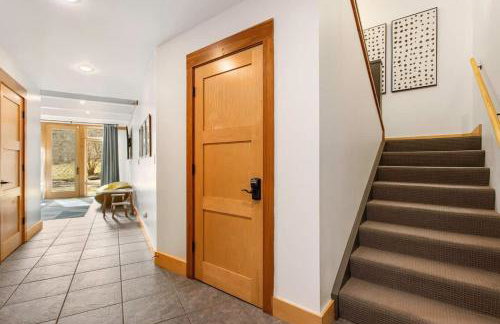 Beautiful Lakescape-4 BR Home with Heated Pool & Rec Space-Family Friendly - Foto 28