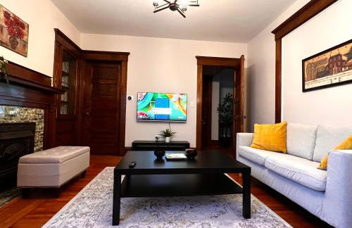 Comfortable and Tranquil -1st Fl - Photo 2