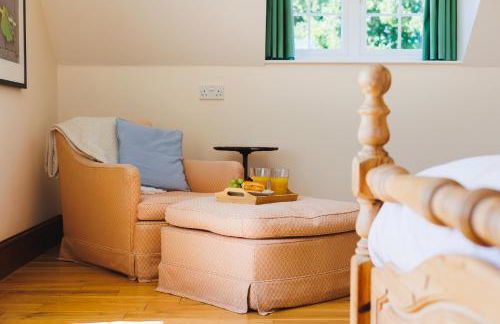 Rookley Farm Lodge Charming Manor Pool House with Heated Pool, Tennis Court & Gardens - Isle of Wight Rural Countryside Escape - Foto 31