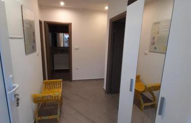 Apartment Lucky with Jacuzzi - Photo 4