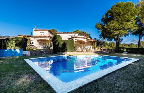 Villa Familiar c/Piscina + Wifi y Parking Gratis by Sunset Rentals (Bonmont) - Foto 43