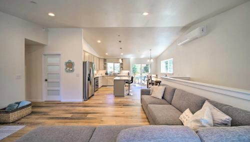 River Acres Retreat with Grill and River Access! - Foto 4