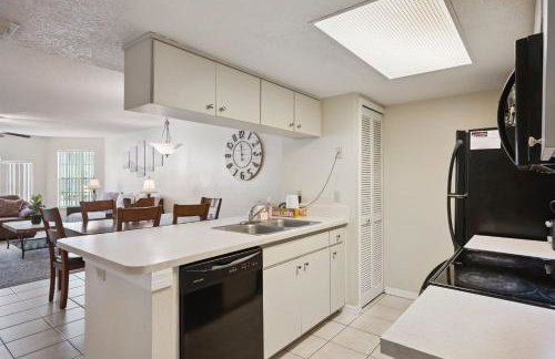 Near Disney! Pool and Hot Tub with Free Parking - Foto 7