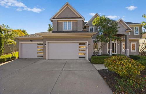 Beautiful relaxing private villa next to a pond smart home and Traeger Grill - Foto 18