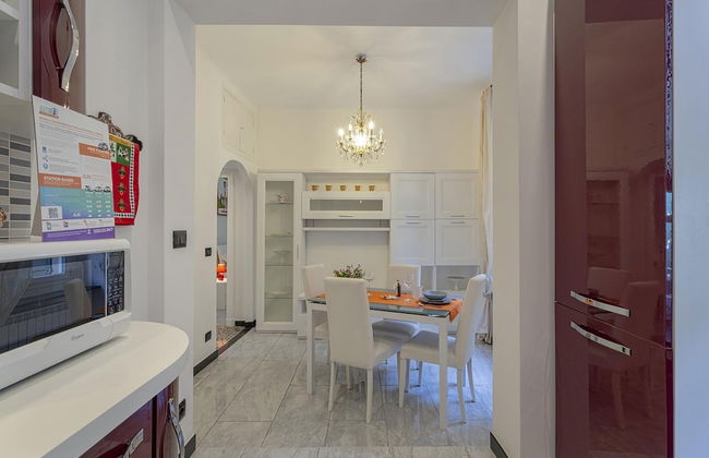 Red White in the City by Wonderful Italy - Foto 7