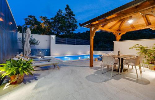 Charming Villa Perina with private heated pool - Photo 41