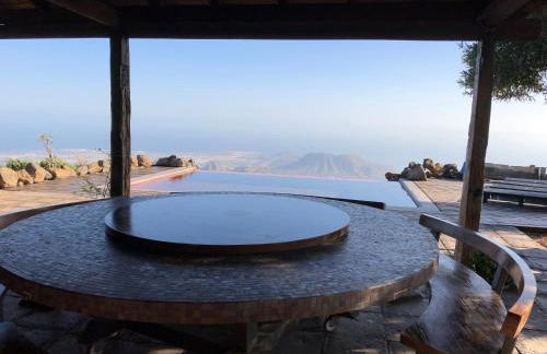 Historic Canarian House, Private Heated Infinity Pool, BBQ, WIFI + Panoramic Ocean Views - Foto 18