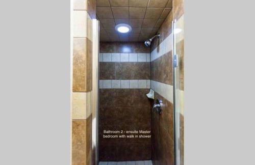 Bay View, Best Area, No Stairs, WD, 2 Baths, 2 Bedrooms, Balcony, View, 925sf - Foto 10