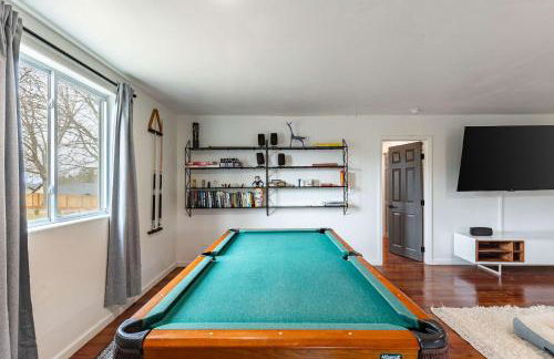 Modern 5BR Home with Mtn Views BBQ & Pool Table - Foto 2