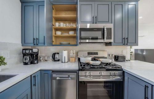 Brand New Apt w Parking Blocks from Downtown- C - Foto 15