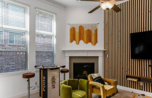 Luxury Oasis - Glam Decor, Putting Green, Arcade Fun & EV Station - Foto 55