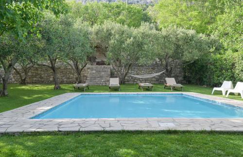 Quiet Villa near Split, Heated Pool, View, Nature - Foto 1