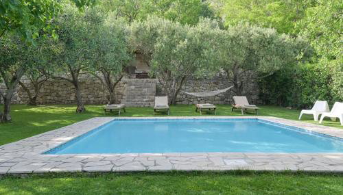 Quiet Villa near Split, Heated Pool, View, Nature - Foto 1, Garden, sunbed, Garden view