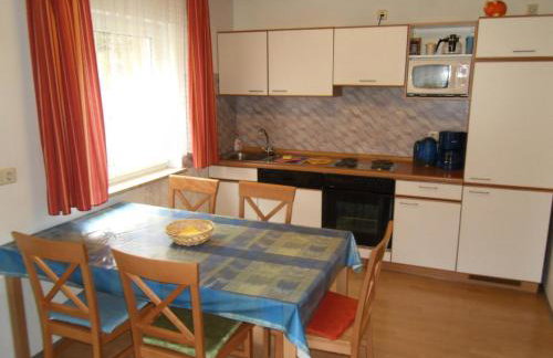 Kinderfreundliches-Ferienhaus-mit-grosser-Spielwiese - Foto 3