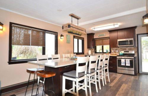 3 Acre Lake Paradise Swimming Pool & Jacuzzi HotTub! - Foto 7