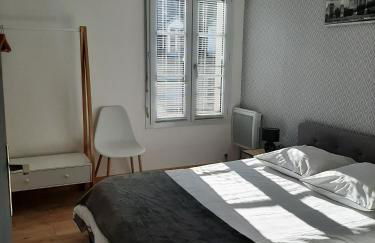 CHARMANT APPARTEMENT CENTRE VILLE LE RONSARD - Foto 12