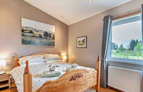 Drovers Lodge, farm retreat in rural Lanarkshire, family and pet friendly, onsite craft distillery, perfect location for exploring central Scotland - Foto 3