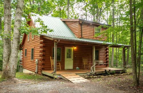 Rustic Cabin Rental in the Forest near Charleston, West Virginia - Foto 1