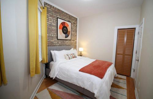 Queen Beds, Long Stay, Garage Parking, Near Train - Foto 17
