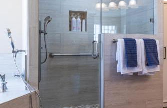 Second Story Suite with Balcony - Photo 9