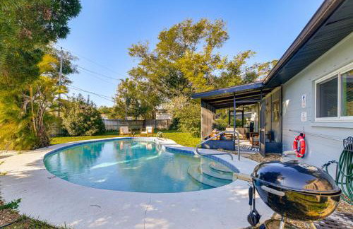 Uncle Louies Gulf Coast Gem with Outdoor Oasis - Foto 1