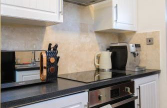 Deluxe 2 Bed Versace Bungalow Hot Tub, Sky TV, Cinema Screen Saffron Walden - Foto 7