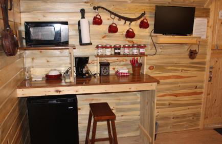 Canyonlands Barn Cabin with Loft, Full Kitchen, Dining Area for Large Groups - Photo 50