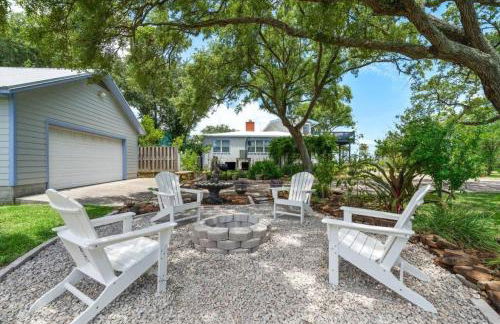 Tranquil Home with Private, Texas-Shaped Pool - Foto 37