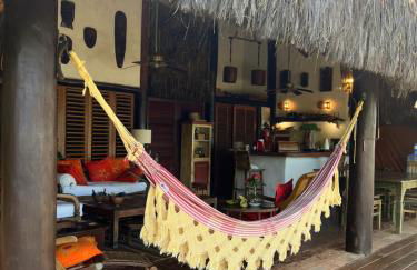 Charmoso bangalô balinês pé na areia Outeiro das Brisas - Foto 17