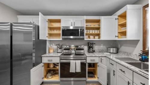 29 - Modern 5 Bedroom 2 Bath - Foto 2